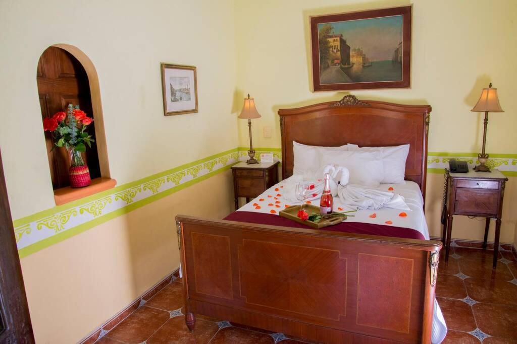 Casa De Las Columnas Una Experiencia De Otra época Hébergement de vacances